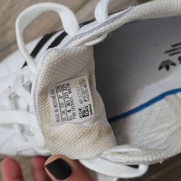 Adidas superstar like new - Picture 6 of 13